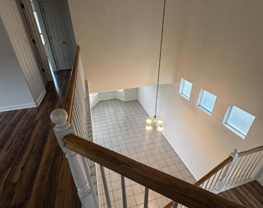 8224 Shay Cir - Photo Thumbnail 20