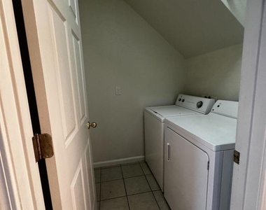 8224 Shay Cir - Photo Thumbnail 30