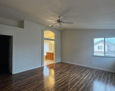 8224 Shay Cir - Photo Thumbnail 29