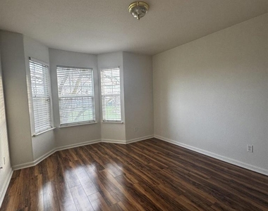 8224 Shay Cir - Photo Thumbnail 22