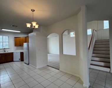 8224 Shay Cir - Photo Thumbnail 9