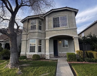 8224 Shay Cir - Photo Thumbnail 1