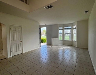 8224 Shay Cir - Photo Thumbnail 15
