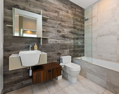 623 N Edinburgh Avenue - Photo Thumbnail 29