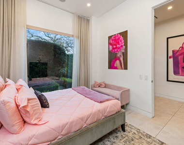 623 N Edinburgh Avenue - Photo Thumbnail 30