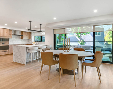 350 N Palm Drive - Photo Thumbnail 7