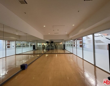 1234 Wilshire Boulevard - Photo Thumbnail 21