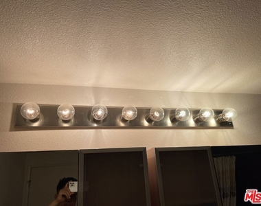 1234 Wilshire Boulevard - Photo Thumbnail 6