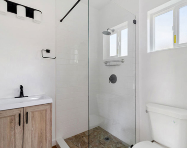 15838 Chatsworth Street - Photo Thumbnail 8