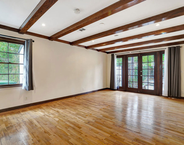 5155 Densmore Avenue - Photo Thumbnail 17