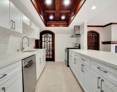 5155 Densmore Avenue - Photo Thumbnail 31