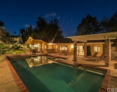 4949 Palomar Drive - Photo Thumbnail 7
