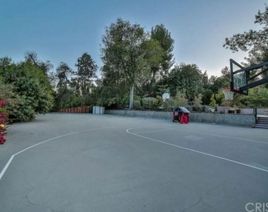 4949 Palomar Drive - Photo Thumbnail 17