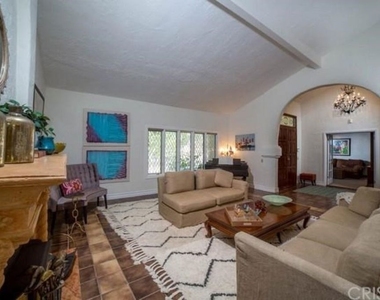 4949 Palomar Drive - Photo Thumbnail 21