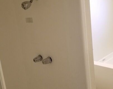 1414 W 25th Street - Photo Thumbnail 7