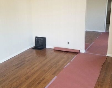 1414 W 25th Street - Photo Thumbnail 10