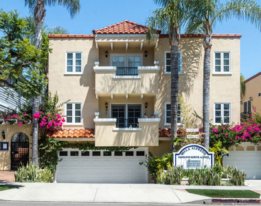916 N Alfred Street - Photo Thumbnail 1