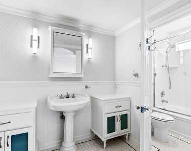 916 N Alfred Street - Photo Thumbnail 13