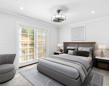 916 N Alfred Street - Photo Thumbnail 5