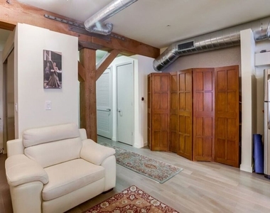 527 Molino Street - Photo Thumbnail 6