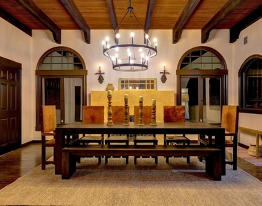 2570 Nichols Canyon Road - Photo Thumbnail 20