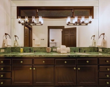 2570 Nichols Canyon Road - Photo Thumbnail 28