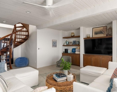 1370 Neptune - Photo Thumbnail 21