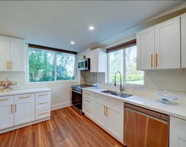 1377 Knoll Road - Photo Thumbnail 4