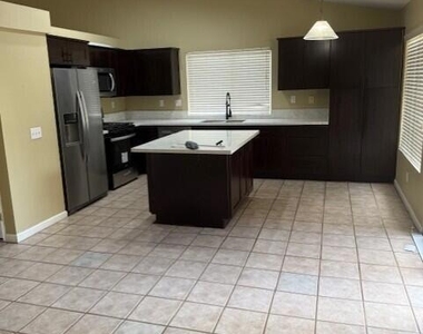 49084 Violet Street - Photo Thumbnail 6