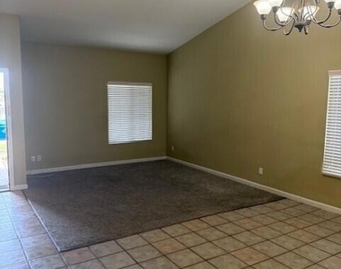 49084 Violet Street - Photo Thumbnail 12