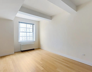 21 West Street - Photo Thumbnail 3