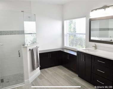 5 Lake Eden Drive - Photo Thumbnail 12