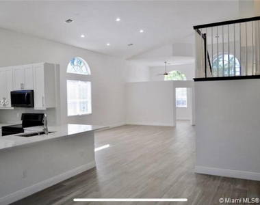 5 Lake Eden Drive - Photo Thumbnail 3