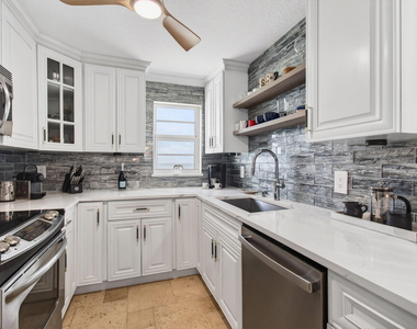 4511 S Ocean Boulevard - Photo Thumbnail 4