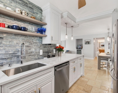 4511 S Ocean Boulevard - Photo Thumbnail 8