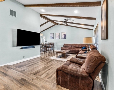 1352 Wyndcliff Drive - Photo Thumbnail 1