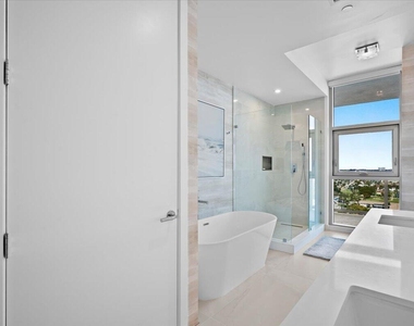 220 Lake Shore Drive - Photo Thumbnail 24