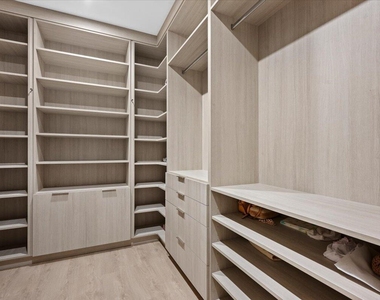 220 Lake Shore Drive - Photo Thumbnail 27
