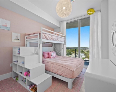 220 Lake Shore Drive - Photo Thumbnail 28