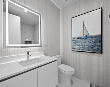 220 Lake Shore Drive - Photo Thumbnail 32