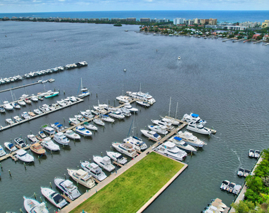 802 W Windward Way - Photo Thumbnail 5