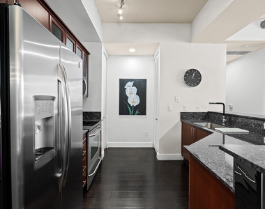 403 S Sapodilla Avenue - Photo Thumbnail 6