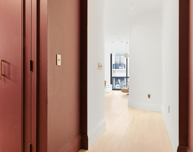801 S Olive Avenue - Photo Thumbnail 3