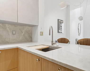 801 S Olive Avenue - Photo Thumbnail 18