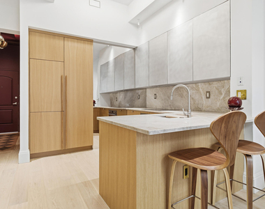 801 S Olive Avenue - Photo Thumbnail 15