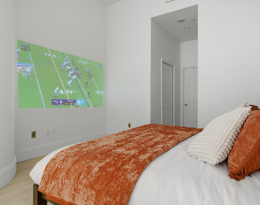 801 S Olive Avenue - Photo Thumbnail 24