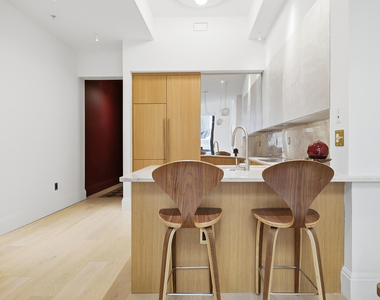 801 S Olive Avenue - Photo Thumbnail 14