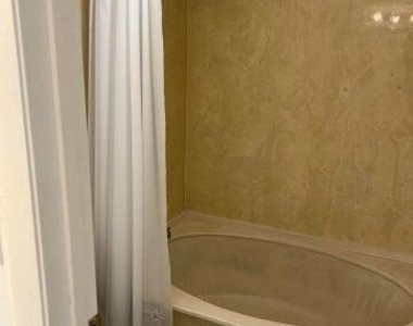 11234 Green Lake Drive - Photo Thumbnail 9