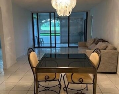 11234 Green Lake Drive - Photo Thumbnail 12