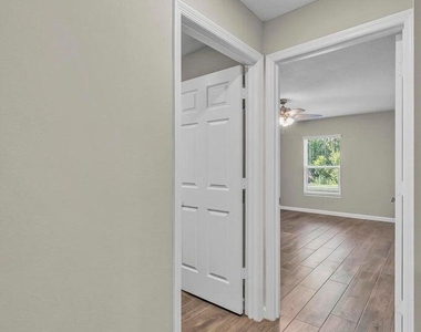 574 Nw Bayshore Boulevard - Photo Thumbnail 19